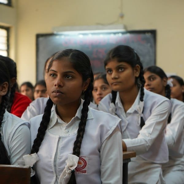 College Ki Uniform